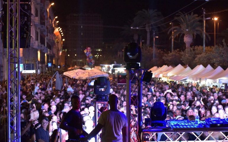 I love via Roma, ultima serata tra musica, stand espositivi e una novità dell’ultim’ora (VIDEO)