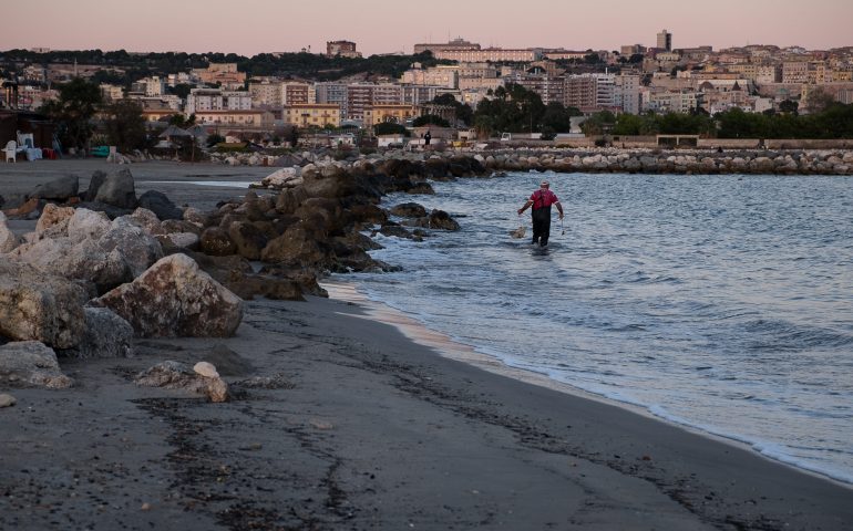 Fra cultura e quotidianità, il Villaggio Pescatori visto e fotografato da Marina Patteri in mostra al teatro Civico di Castello