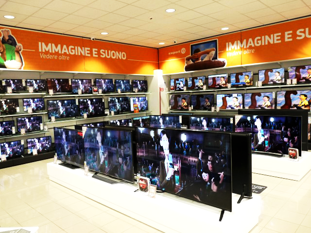 Nuovo digitale terrestre nel 2022: da qui a cinque anni in Italia quasi tutti i televisori saranno inservibili
