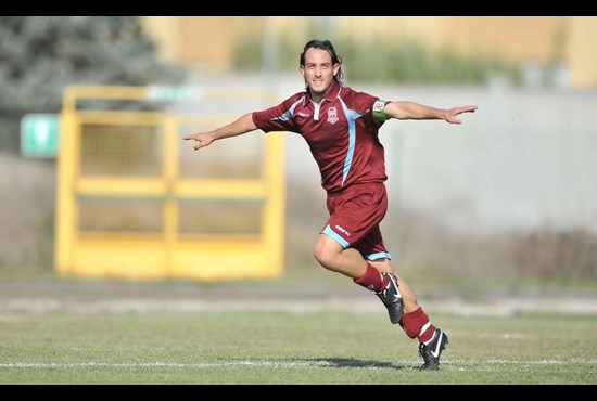 Emiliano Melis, il rimpianto e l’orgoglio: “Avrei voluto giocarci di più ma che onore i miei anni col Cagliari”