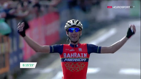 Giro di Lombardia, strepitoso Vincenzo Nibali. Fabio Aru chiude la stagione con un buon sesto posto