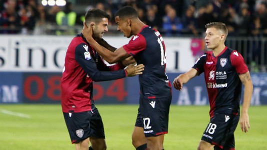 Pazzesco Cagliari: Pavoletti regala nel recupero la vittoria con un gran colpo di testa, Benevento battuto per 2-1