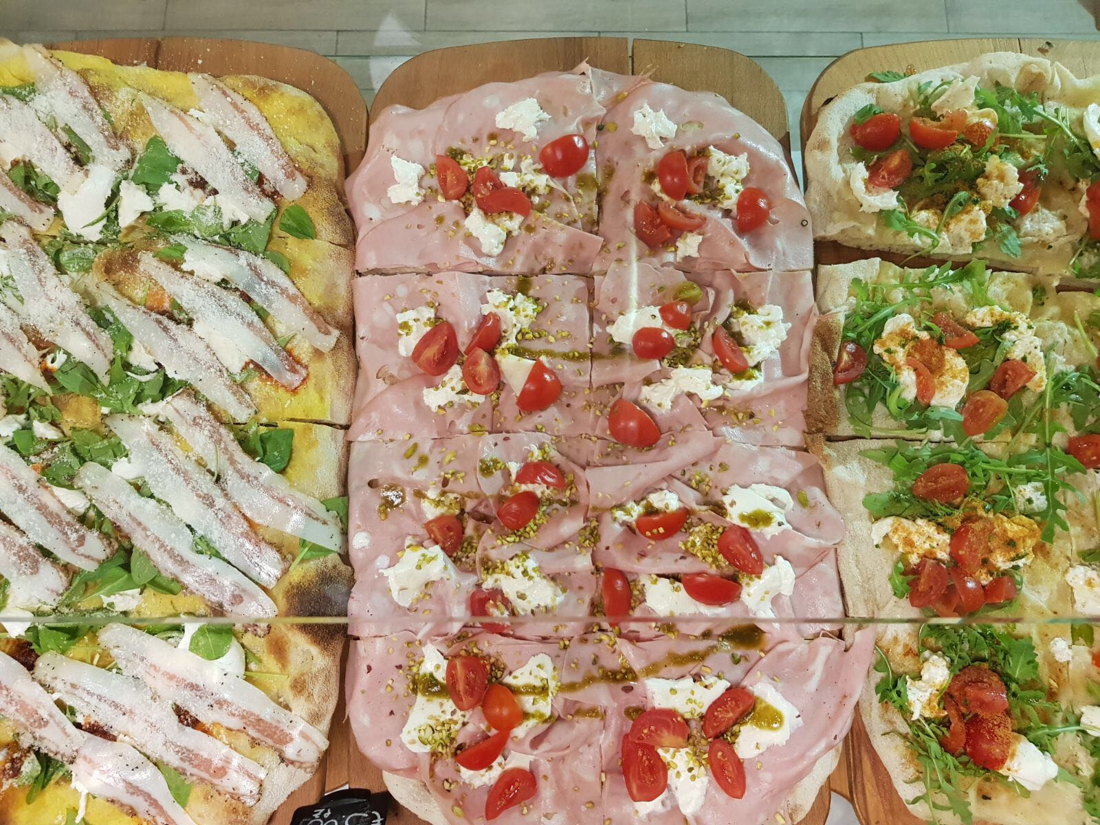 Zero Zero, un angolo di Roma a Cagliari dove gustare l'antica "pinsa