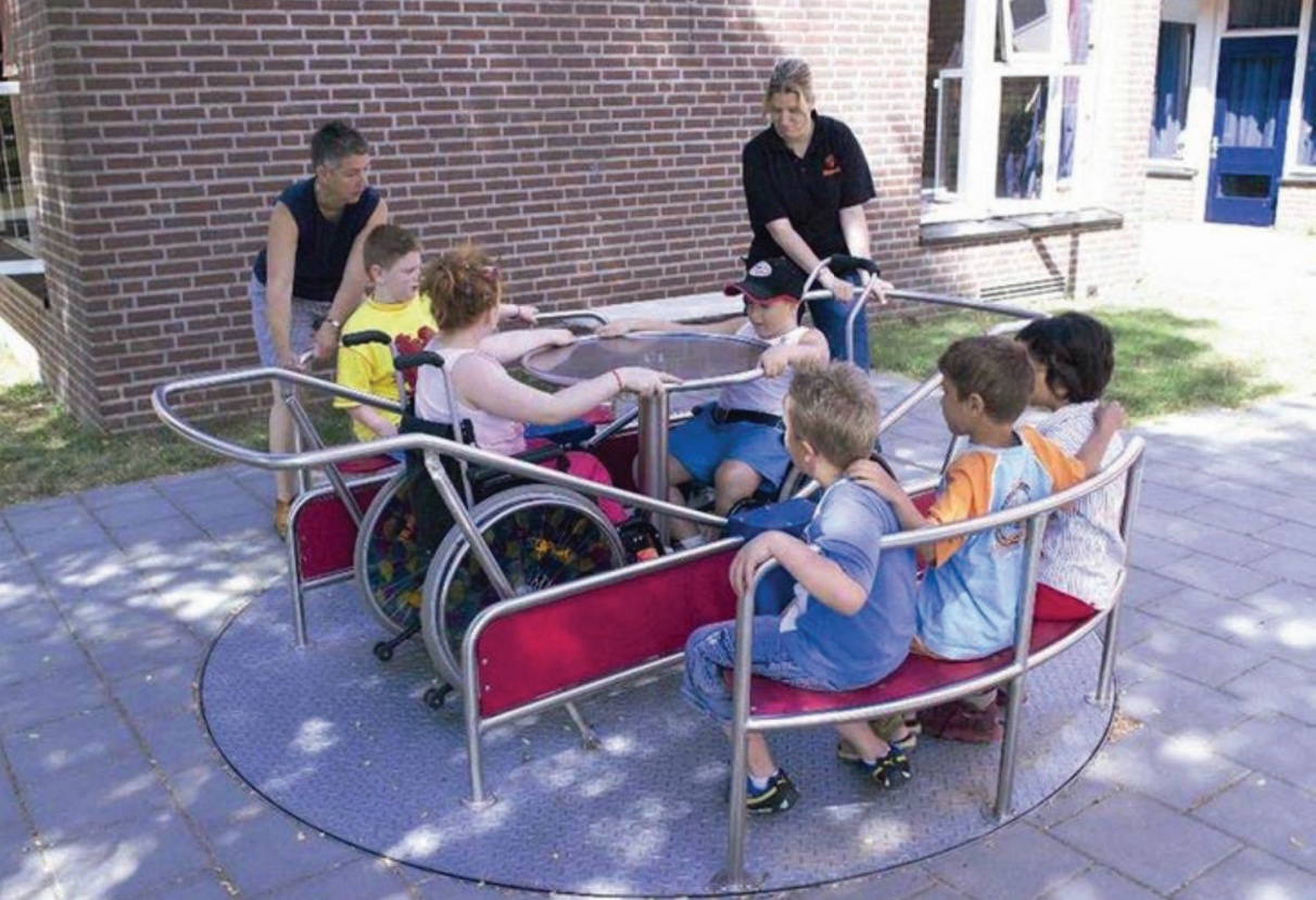 Частная инклюзивная школа. Площадка для детей с ограниченными возможностями. Игровые площадки для детей с ограниченными возможностями. Детские площадки для инвалидов. Площадка для детей инвалидов.