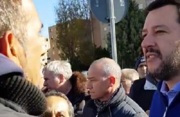 Salvini con gli abitanti di Sant'ELia