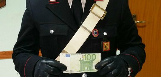 Assemini, fa la spesa con una banconota falsa da 100 euro: arrestata una 42enne di Domusnovas