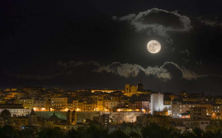 Quattro cagliaritani per “Moon Mapping”, progetto spaziale italo-cinese per realizzare un atlante lunare in 3D