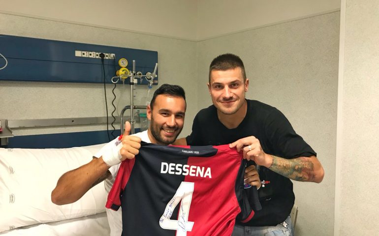 Il capitano del Cagliari Dessena fa visita al giocatore del Furtei colpito da infarto