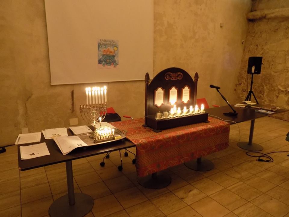 Le candele di Chanukkah a Cagliari