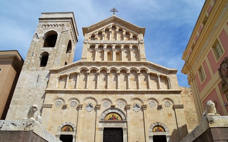 La Cagliari che non c’è più: quel restauro sbagliato che distrusse la facciata del Duomo
