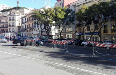 Chiusa l'isola di parcheggio nel largo carlo felice (1)