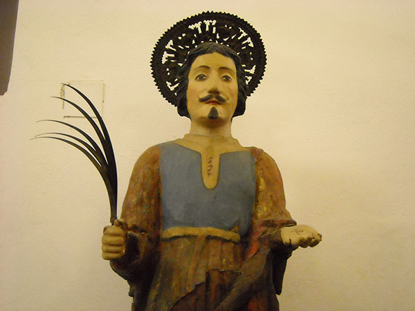 Lo sapevate? A Stampace sono custodite tre statue di Sant’Efisio. Una di queste è chiamata “Su Santu sballiau”. Sapete perché?