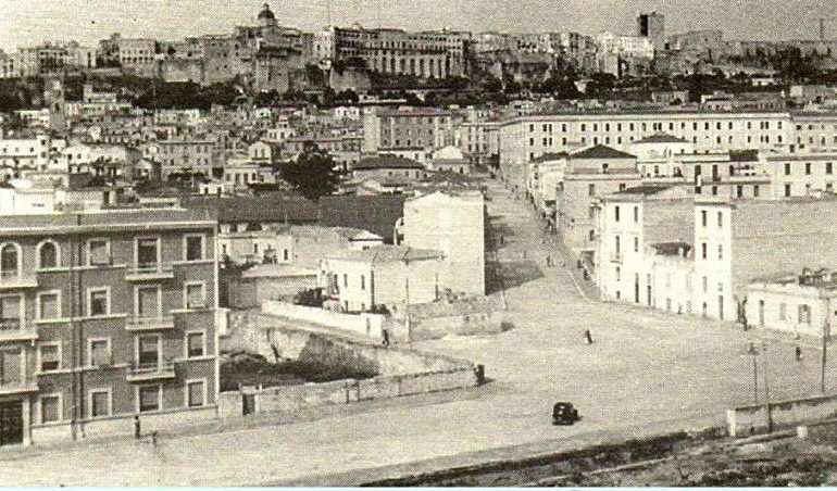 La Cagliari che non c’è più: la città in una foto degli anni Trenta, via Dante e una piazza Repubblica nemmeno pensata