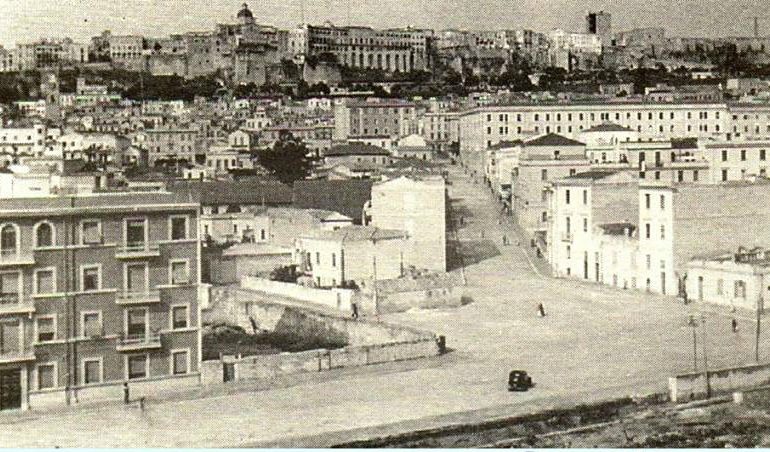 La Cagliari che non c’è più: la città in una foto degli anni Trenta, via Dante e una piazza Repubblica nemmeno pensata