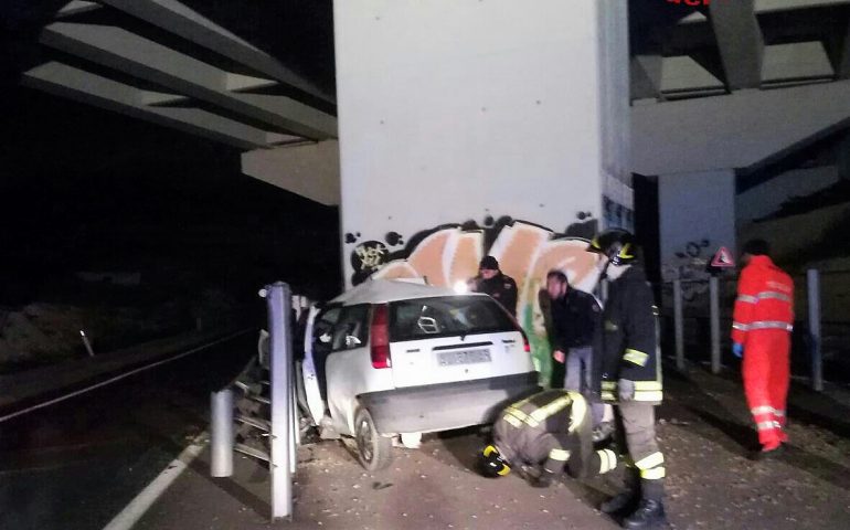 Tragico incidente a Quartucciu: 24enne muore dopo essersi schiantato su un pilastro