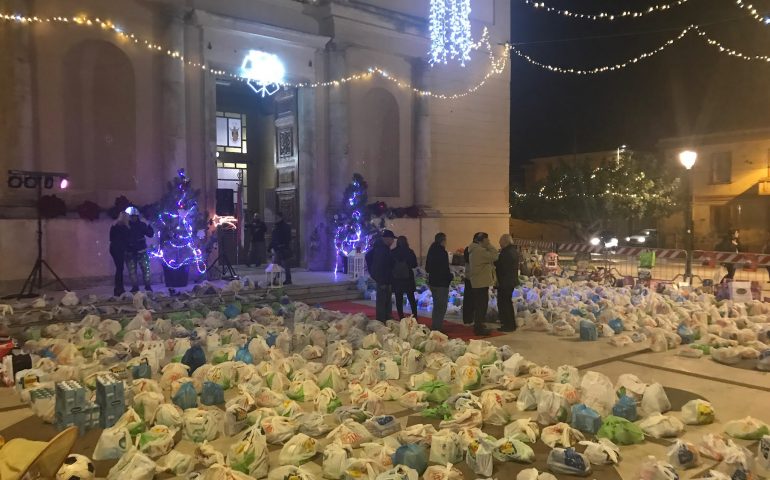 Miracolo di Natale: migliaia di buste colorate per la prima edizione della manifestazione a Selargius