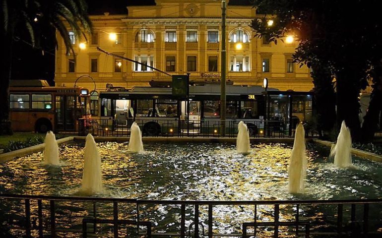 La Cagliari che non c’è più: un’elegante piazza Matteotti negli scatti del passato