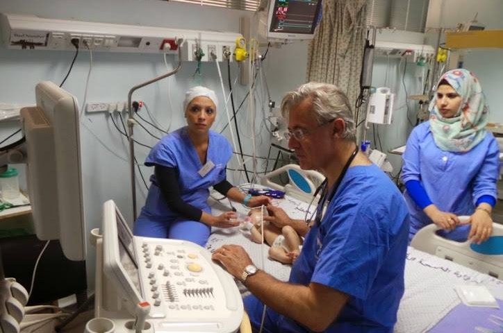 Roberto Tumbarello a Gaza: il direttore del reparto di Cardiologia del Brotzu riparte per aiutare i bambini palestinesi