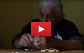 Giuseppa Porcu di Ozieri 95 anni fa la pasta - Foto dal video di Grannies (2)