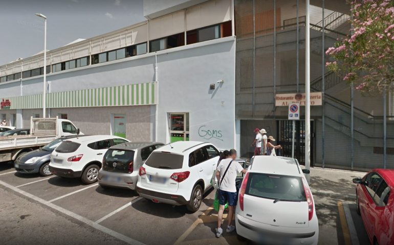 Ristorante Al Poetto: ex dipendente vuole aggredire il suo vecchio datore di lavoro con un coltello, denunciato