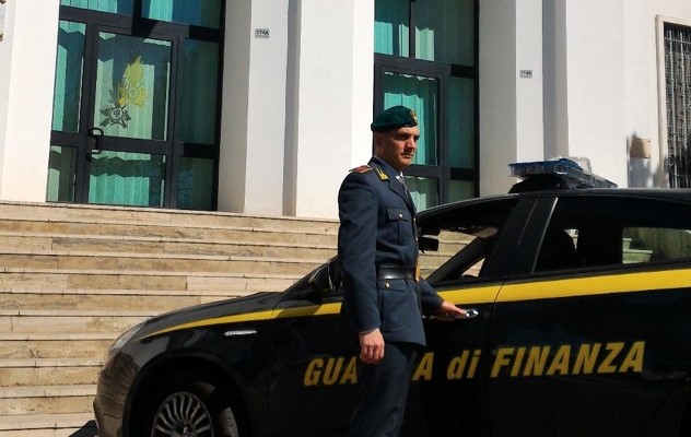 Capoterra: Guardia di Finanza sequestra oltre 4200 prodotti considerati dannosi per i consumatori