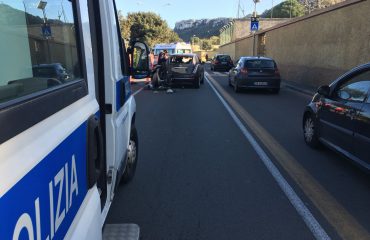 incidente auto scooter viale poetto