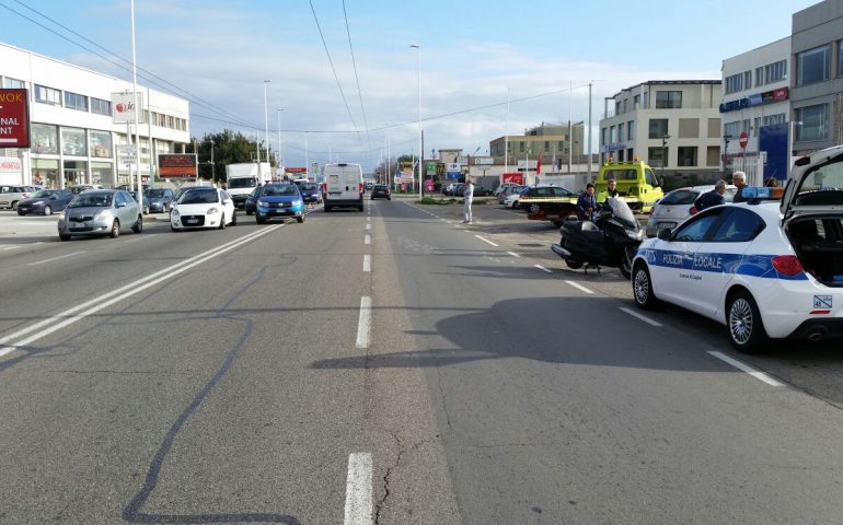 Incidente in viale Marconi: scooterista in ospedale in codice rosso