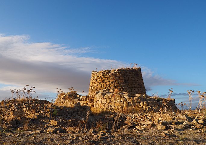 La foto del giorno. Tramonto al Nuraghe Piscu di Suelli