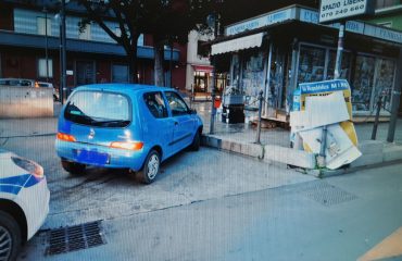 Ubriaca incidente piazza repubblica