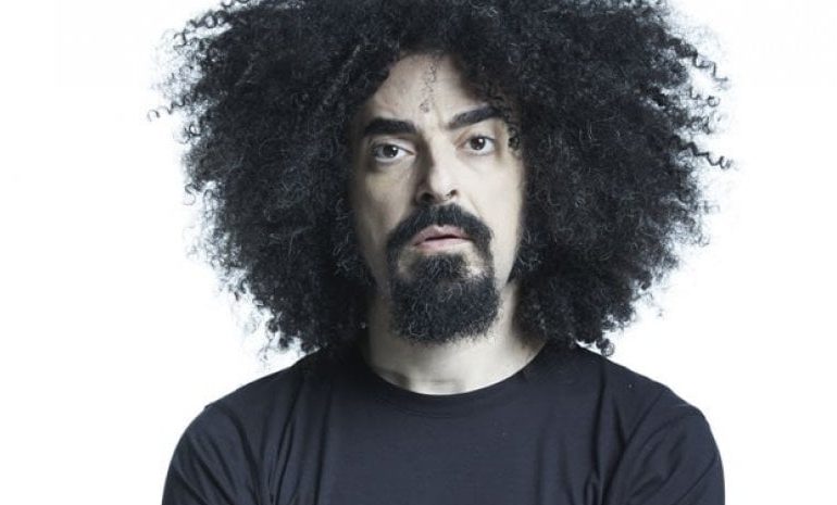 Domani alla Fiera di Cagliari l’atteso concerto di Caparezza, in tour con il nuovo album Prisoner 709