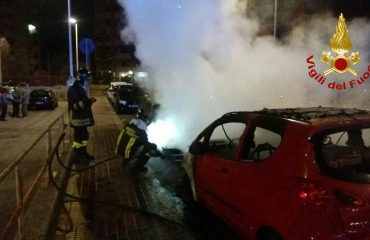 incendi auto via marghine (2)