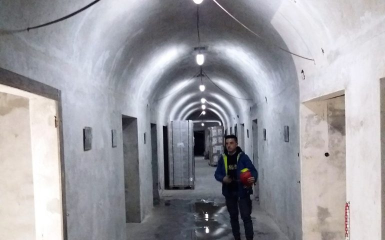 Cagliari: in pericolo l’Ospedale di guerra della Croce Rossa Italiana. Le infiltrazioni lo stanno distruggendo
