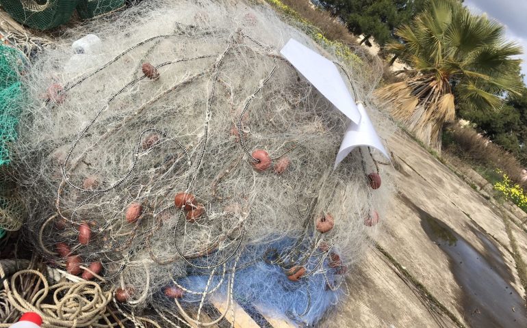 Pesca illegale: sequestri nell’area marina protetta di Capo Carbonara