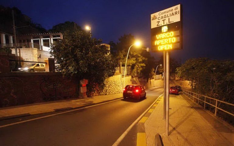 Furbetti attenti, presto a Cagliari le telecamere della Ztl potrebbero essere messe anche in uscita