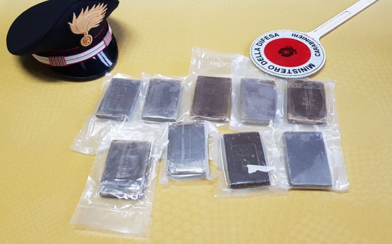 Hashish assemini via carife carabinieri