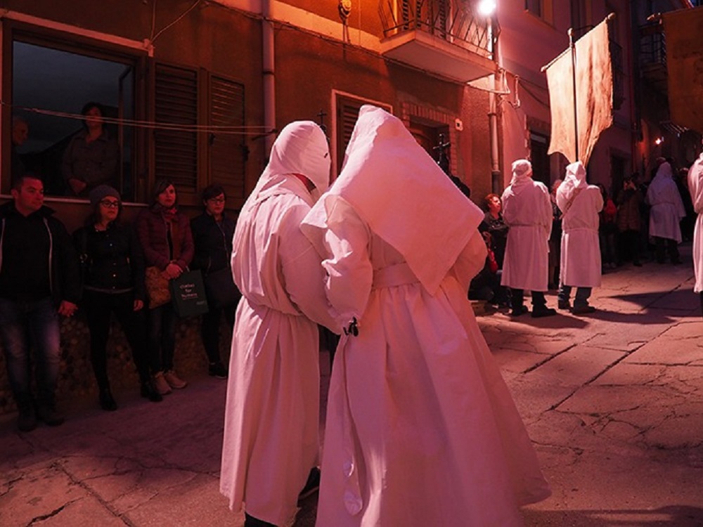 Iglesias, altri scorci della processione del Descenso - Foto di Federica Landis
