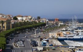 Lungomare,_Carloforte,_Isola_di_San_Pietro,_Carbonia-Iglesias,_Sardinia,_Italy_-_panoramio