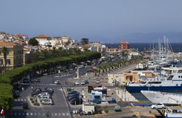 Lungomare,_Carloforte,_Isola_di_San_Pietro,_Carbonia-Iglesias,_Sardinia,_Italy_-_panoramio