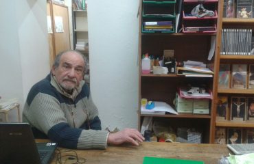 Marco Inguggiato titolare della libreria Più libri di via Cavour a Cagliari