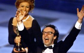 Roberto Benigni vince l'Oscar
