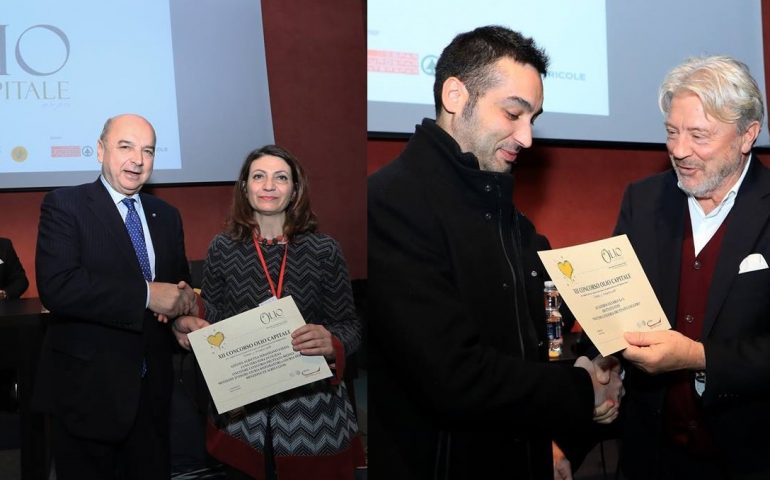 Sebastiano Fadda a sinistra e Antonello Fois a destra premiati dal concorso Olio Capitale