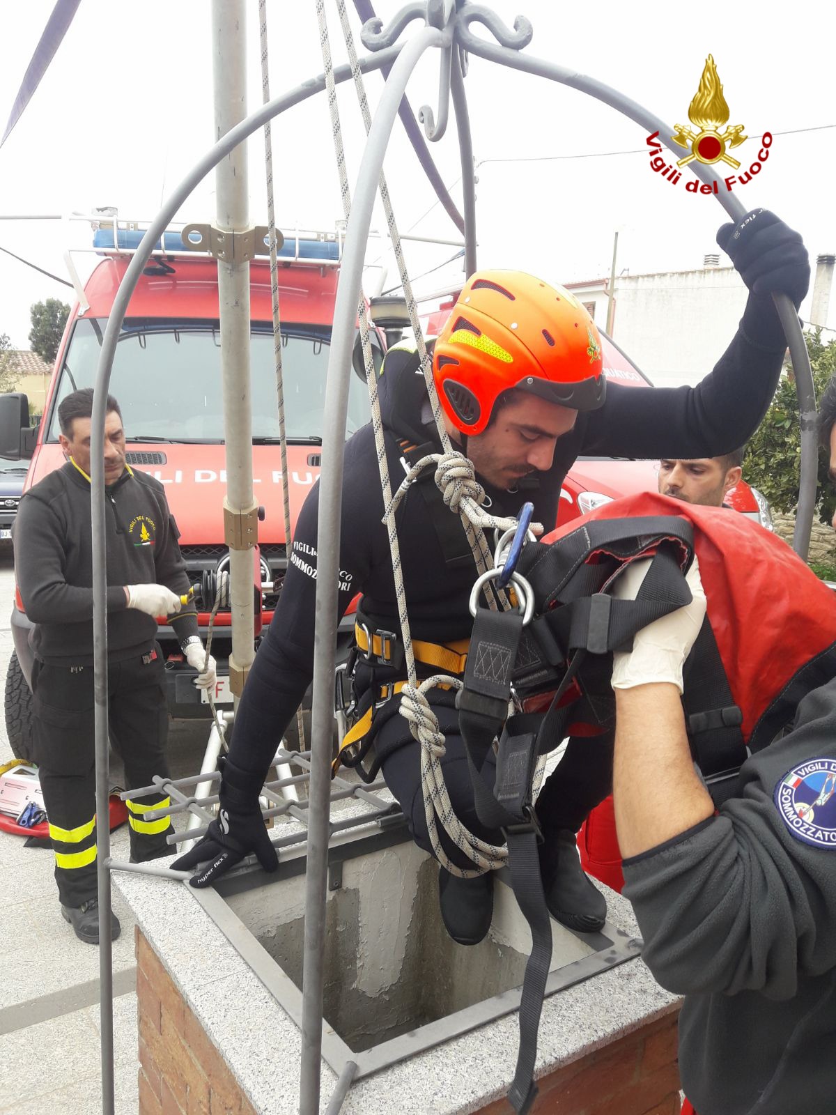 Tragedia a Villanovafranca anziano muore cadendo nel pozzo (1)