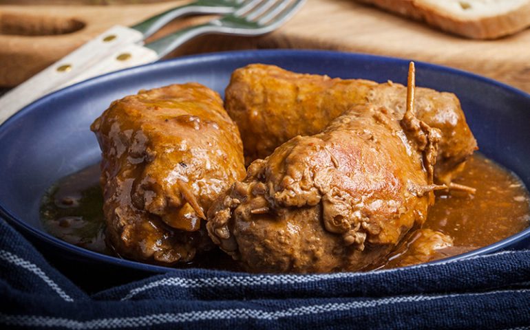 La ricetta Vistanet di oggi. Le coietas, i “magici” involtini sardi ripieni che piacciono anche ai ragazzi