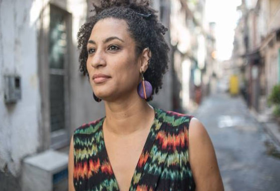 Denunciava i soprusi e le violenze delle favelas. Freddata con 5 colpi di pistola Marielle Franco