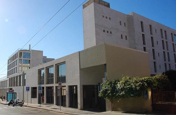Si è costituito l’uomo che stamattina era entrato a Cagliari brandendo un’ascia nell’assessorato alle Politiche Sociali