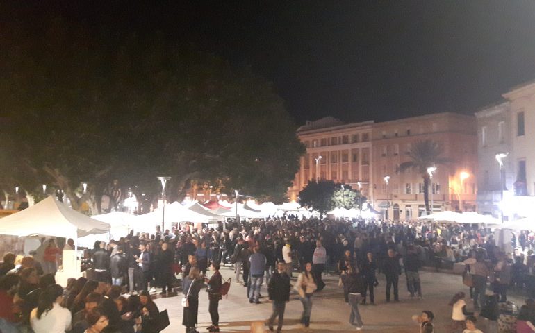 Grande successo per “Vini sotto le Stelle”: oltre 5mila persone in piazza Garibaldi