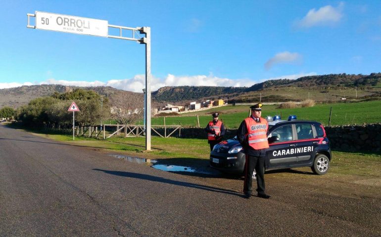 Orroli, minaccia pubblico ufficiale, guida ubriaco e tiene un coltello in auto. Denunciato 45enne