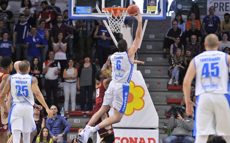 Troppo forte Venezia per Sassari, la Dinamo perde 92-84 al PalaSerradimigni