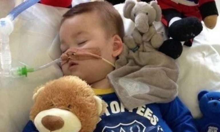 Alfie è morto: il saluto commosso del padre