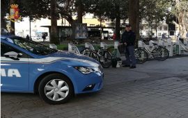 bici danneggiamento elmas polizia